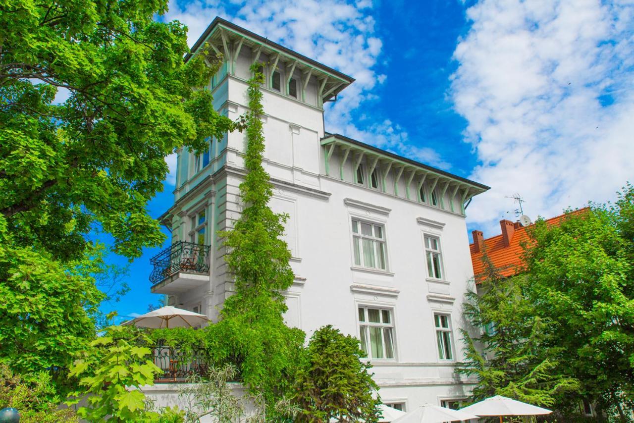 Villa Modiva 미엥지즈드로예 외부 사진
